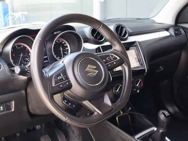 Suzuki Swift 1.2 Select Hybrid Adaptive Cruise | Carplay