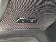 Kia Sportage 1.6 T-GDi Plug-in Hybrid AWD GT-PlusLine | EXCLUSIEVE UITVOERING | APPLE CARPLAY / ANDROID AUTO | PANO | ADAPT. CRUISE | STUUR/STOEL VERWARMING / VERKOELING | NAVI | 360° GRADEN | MEMORY SEATS | KAMELEON TINT |