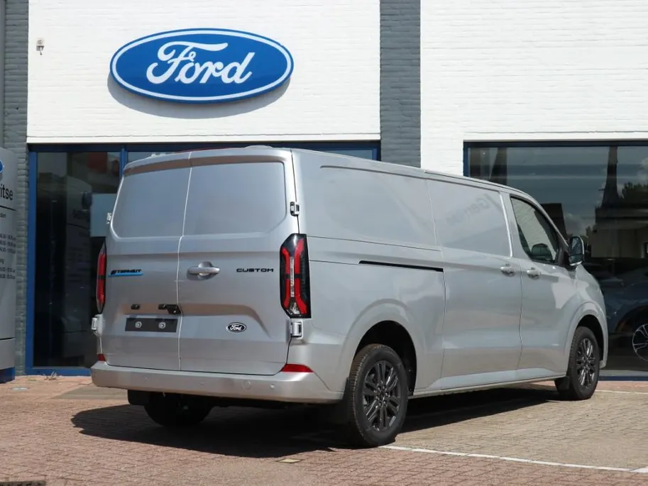 Ford E-Transit Cust. 340 L2H1 Limited 71 kWh * ADAP CRUISE * BLIS * NAVI * 360 CAMERA *