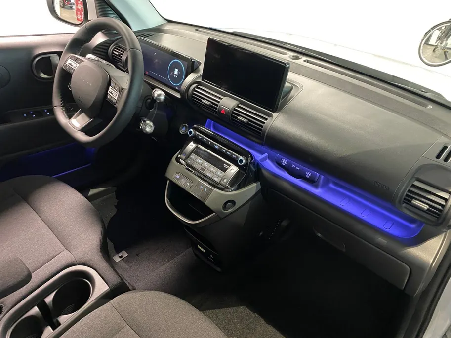 Hyundai Inster EVOLVE W&T 49 KWH | WINTER PACK & TECH PACK |