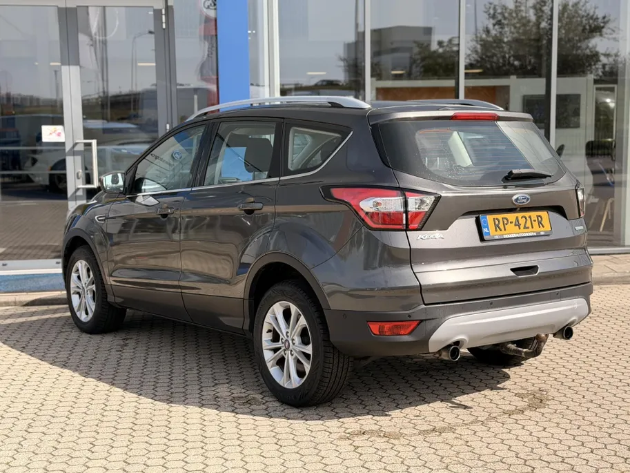 Ford Kuga 1.5 EcoBoost Titanium TREKHAAK I VOORRUITVERWARMING I ACHTERUITRIJCAMERA I CRUISE CONTROL I APPLE CARPLAY / ANDROID AUTO I