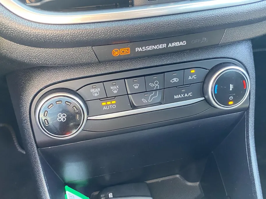 Ford Fiesta 5-deurs 1.0 EcoBoost Hybrid Titanium NL auto | Apple CarPlay / Android-Auto | lm velgen | parkeersensoren | etc.
