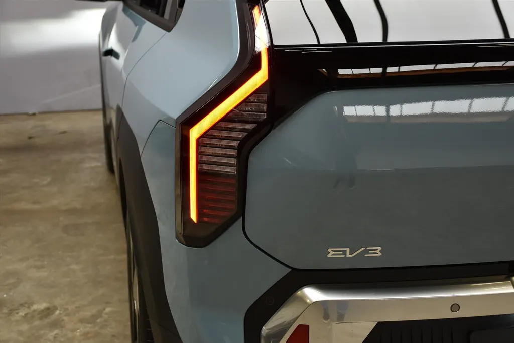 Kia EV3 81,4 kWh 204pk Plus Advanced NIEUW
