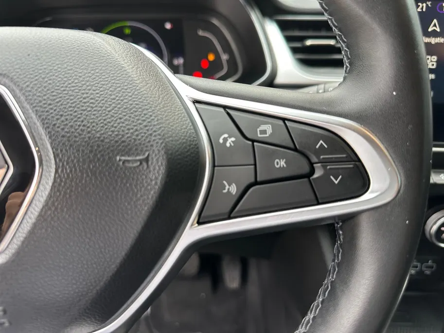 Renault Captur 1.6 E-Tech Hybrid 145 Techno | Automaat | Camera | Parkeersensoren | Cruise- & Climate Control | Apple Carplay & Android Auto | 12 Maanden BOVAG Garantie