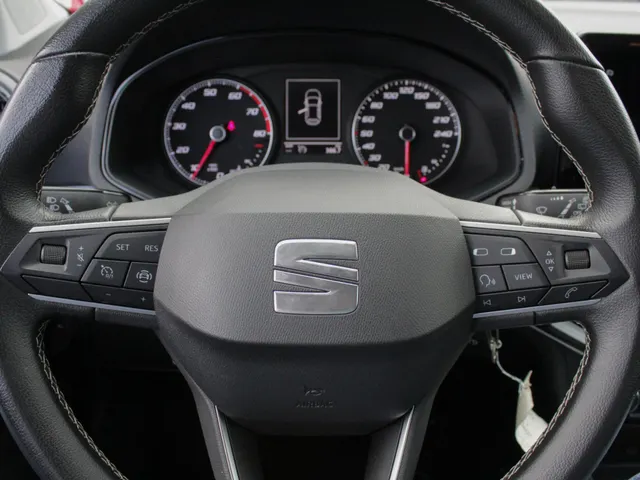 SEAT Ibiza 1.0 EcoTSI Style | Navi | Carplay / Android Auto | Cruise | Park sens | Clima