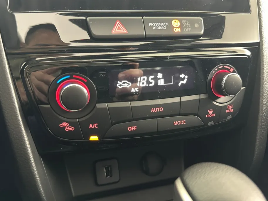 Suzuki Vitara 1.4 Style Smart Hybrid Automaat | Panoramadak | Leder/Alcantara | Adaptieve Cruise Control