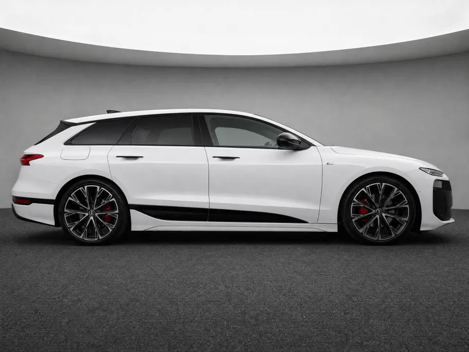 Audi A6 e-tron S edition 83 kWh 286 PK · Tech Pro · 21' LM Velgen · Bang & Olufsen Sound · Panorama-glasdak · Privacy glas · Head up display · Luchtvering · Servosluiting