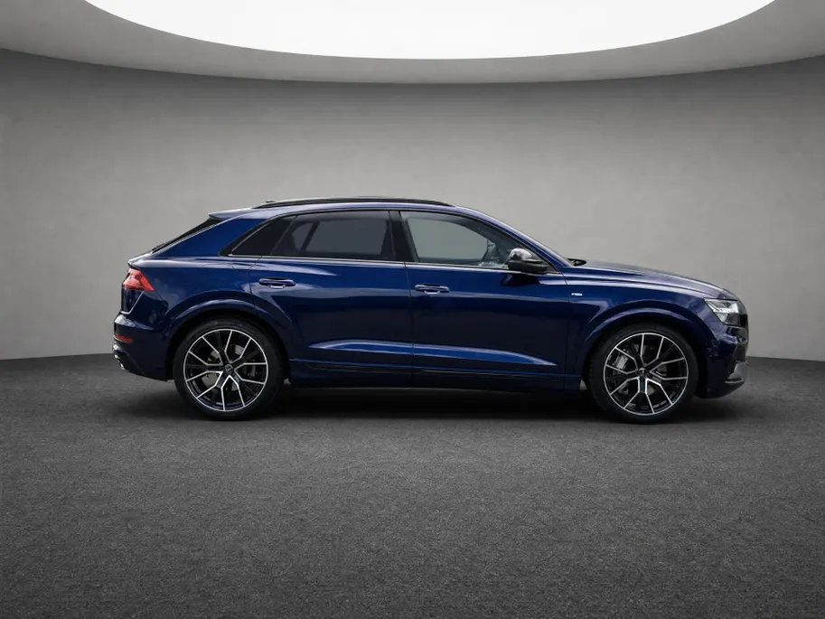 Audi Q8 55 TFSIe 280kW/381PK quattro Pro Line S · Panoramadak · Leder · 360°Camera + Parkeersensoren · Trekhaak ·