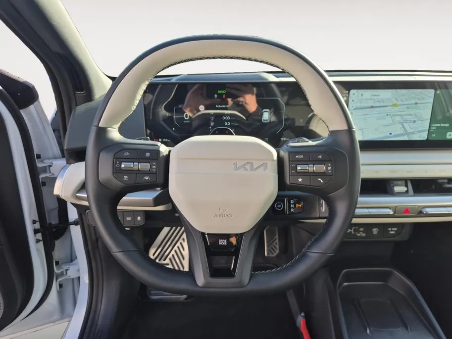 Kia EV4 GT-PlusLine 81.4 kWh | Climate Control | 360 Graden Camera | Memory Stoelen | Stoelverwarming | Stuurverwarming | Stoelventilatie | Open Dak | Navigatie | Elektrische Achterklep | DEMO |