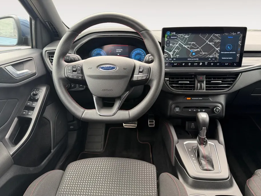 Ford Focus Wagon 1.0 EcoBoost Hybrid ST Line X | NL auto | Dealer onderhouden | 155 pk |  Automaat | BLIS| Adapt. cruise control | Winter pack | Parkeersensoren voor en achter | Achteruitrijcamera | Elektr. achterklep | B&O audio | 18' lichtmetalen velgen | Bovag ga