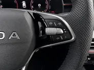 Škoda Kamiq Monte Carlo 1.0 TSI 85 kW / 115 PK SUV 6 versn. Hand. | Metallic lak | Trekhaak Wegklapbaar | 1000,- inruilvoordeel!!