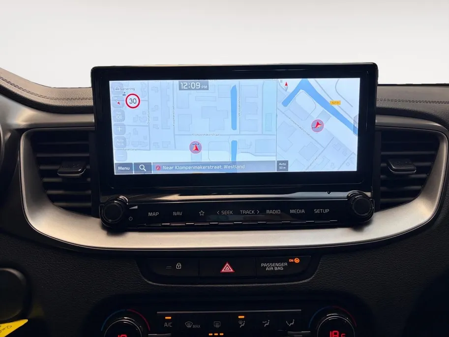 Kia Ceed Sportswagon 1.0 T-GDi DynamicLine | All-season banden | BTW-auto | Achteruitrijcamera | Parkeersensoren voor- en achter | Navi | Apple/Android Carplay | Cruise control | Climate control