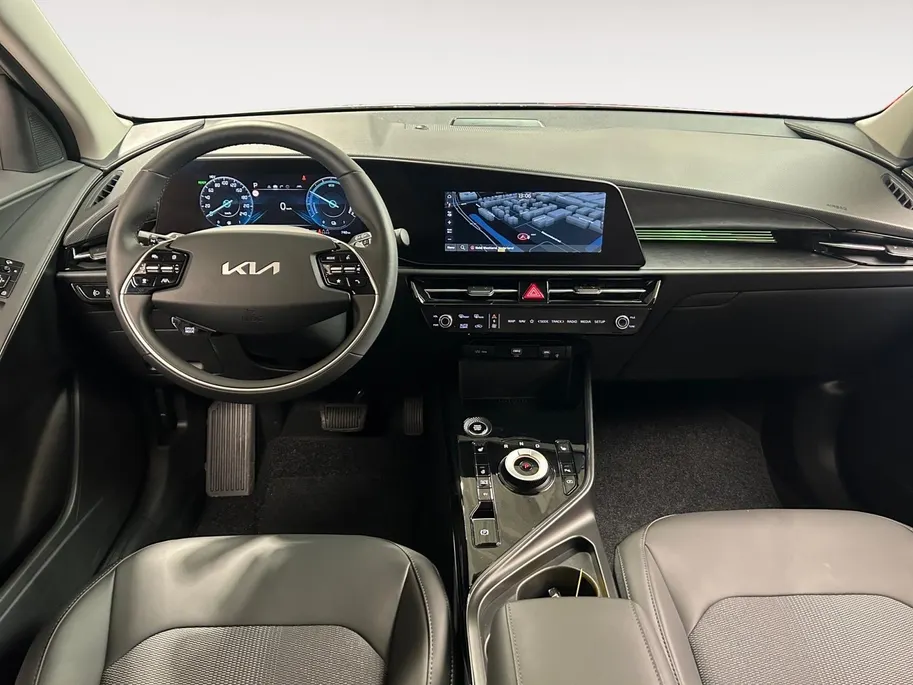Kia Niro 1.6 GDi PHEV DynamicPlusLine Edition | Orginele Kilometerstand! | Apple Carplay / Android Auto | Navigatiesysteem | Elektrisch Verstelbare Bestuurdersstoel | Stoel + Stuurverwarming | Licht + Regensensor | Parkeersensoren Voor + Achter | Camera Achter | 1