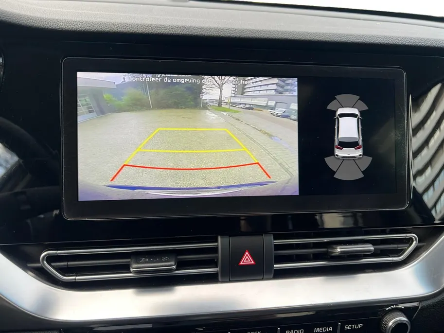 Kia Niro 1.6 GDi Hybrid ExecutiveLine Full options | Dealer onderhouden | Leder interieur | Stoelverwarming en verkoeling | Schuifkanteldak