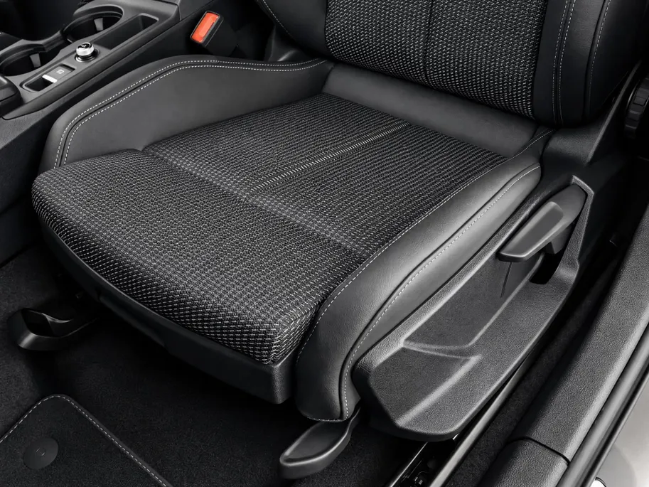 Audi A3 Sportback 40 TFSI e S edition 204 PK · Sonos premium met 3D geluid · Comfortsleutel zonder safelock · Assistentiepakket rijden en parkeren plus · MEGA Sale
