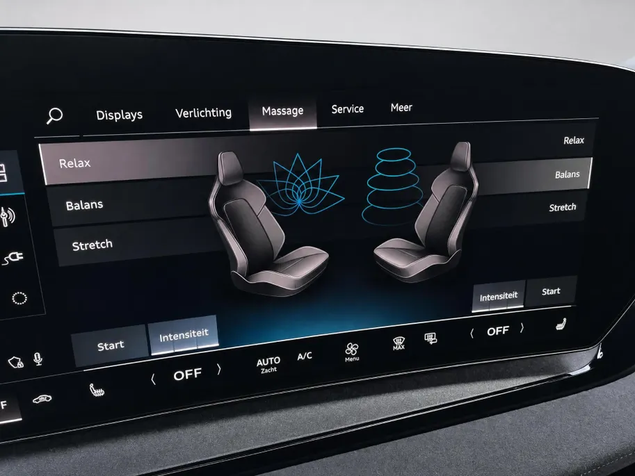 Audi Q6 e-tron S edition 306pk performance 100 kWh · Panoramadak · Luchtvering · Trekhaak · 360 Camera · Warmtepomp · Head-Up · Elek. Voorstoelen · 21'' Inch · 24-11-2030 of 100.000km