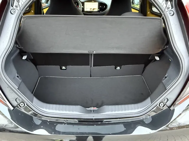 Toyota Aygo X Hybrid 115 GR Sport | PDC V/A | Stoelverwarm. | Camera |