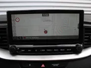 Kia Ceed Sportswagon 1.6 GDI PHEV DynamicPlusLine | Trekhaak | Stuur-/stoelverwarming | Plug-in | 16" LM | Clima | Camera | Cruise adapt. | Navi | LED |