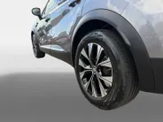Renault Captur 1.6 E-Tech Hybrid 145 Intens | Automaat | Parkeersensoren | Camera | Cruise & Climate Control | Apple Carplay & Android Auto | 12 Maanden BOVAG Garantie