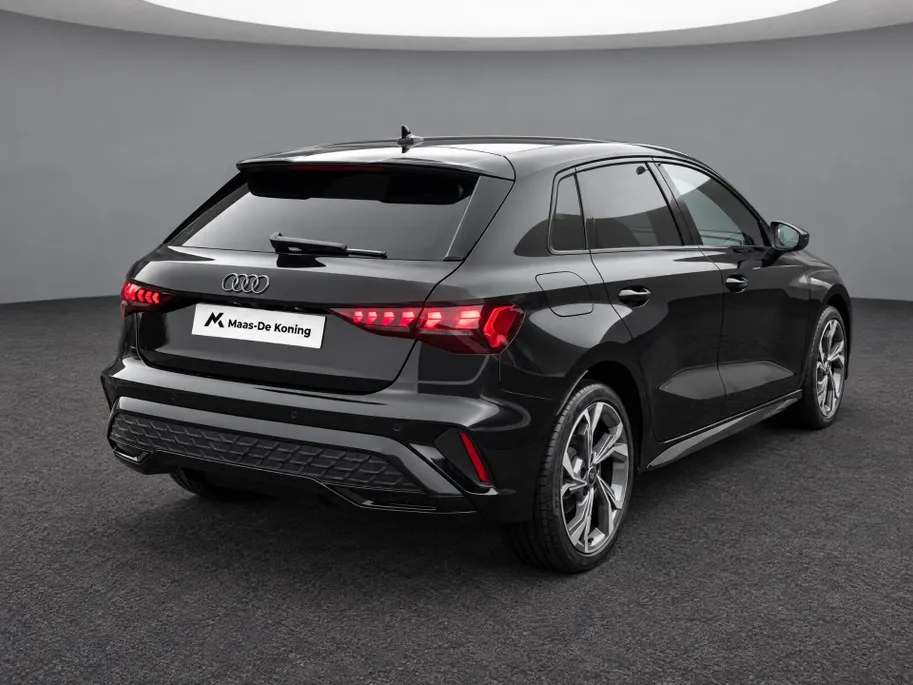 Audi A3 Sportback 40 TFSI e S edition 204 PK · Assistentiepakket rijden en parkeren plus · Optiekpakket zwart plus · Lichtpakket plus ambient light · MEGA Sale