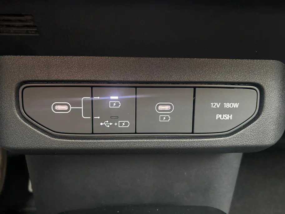 Kia EV4 Plus Advanced 58.3 kWh Demonstratie auto | Schuifkanteldak | Achteruitrijcamera | Harmon Kardon |