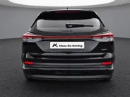 Audi Q4 e-tron 45 quattro 286pk S Edition 82 kWh · Trekhaak · 21'' Velgen · Apple/Android Car Play · Camera · Stoelverwarming ·