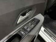 Dacia Sandero 90PK TCe Journey | Camera | Armsteun | Climate Control | Parkeersensoren | Apple CarPlay/Android Auto | Licht & Regen Sensor | Cruise Control | Lichtmetalen Velgen | Full LED |