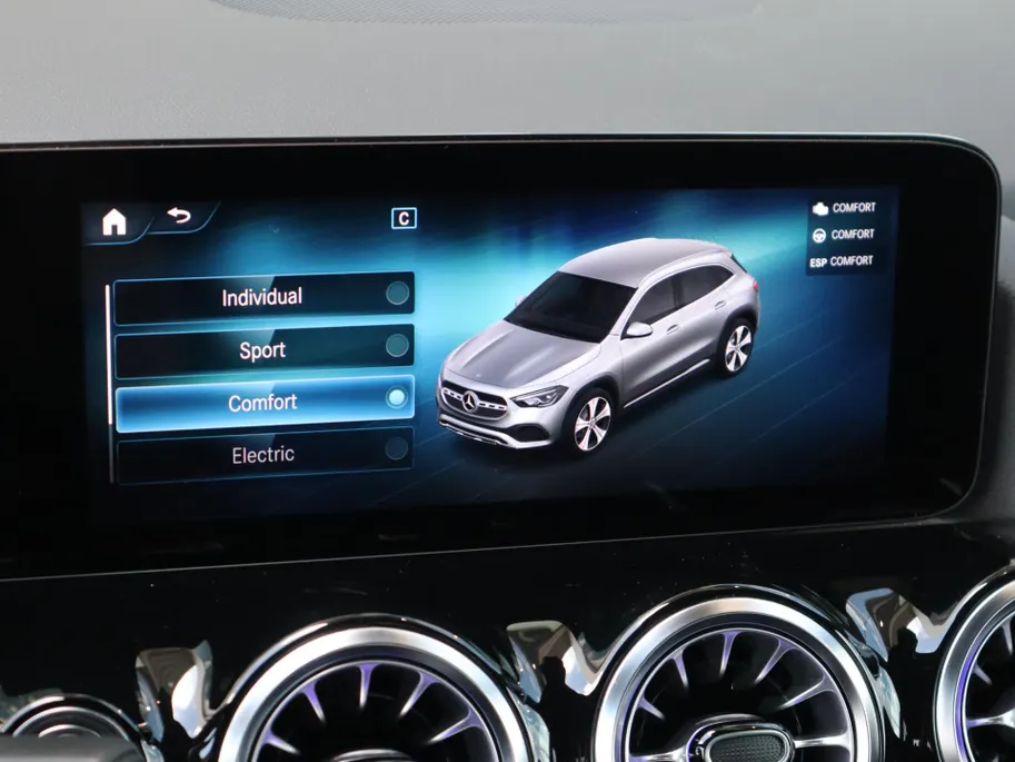 Mercedes-Benz GLA 250 e AMG Line l Keyless l Stoelverwarming l Achteruitrij camera