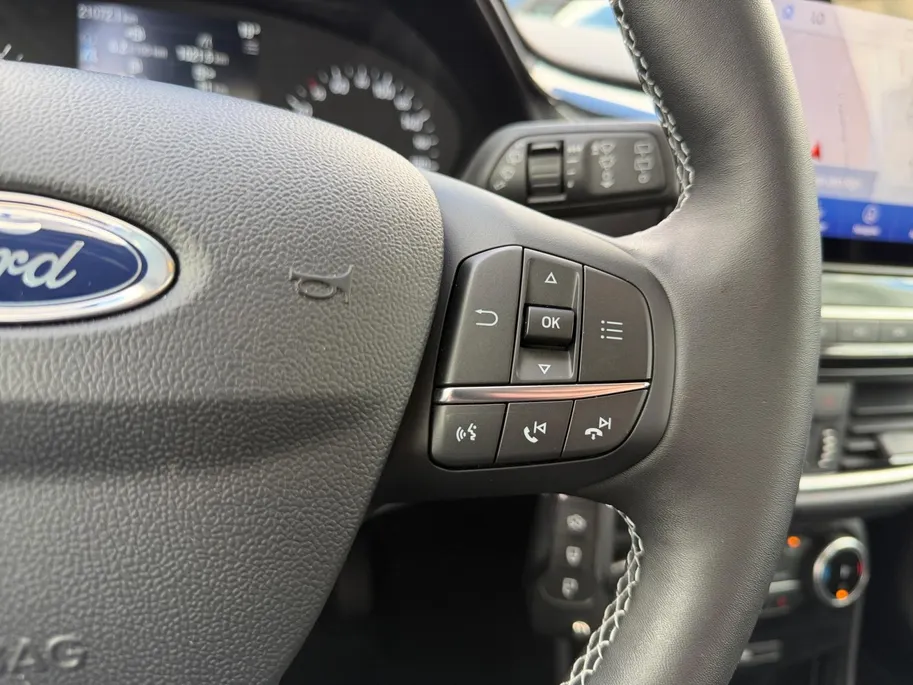 Ford Puma 1.0 EcoBoost Hybrid Titanium | Dealer onderhouden | NL auto | Adapt. Cruise control | BLIS | Winter pack | Parkeersensoren voor en achter | Achteruitrijcamera | Draadloos opladen mobiel | 1e eigenaar | Bovag garantie |