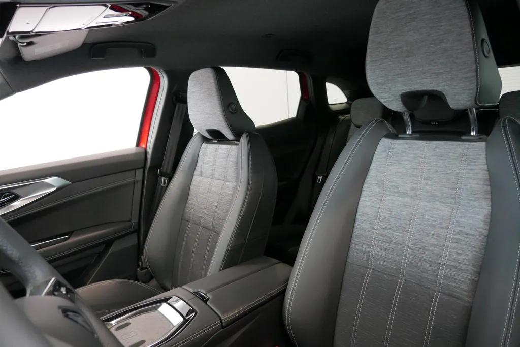 Renault Austral 1.2 E-Tech full hybrid 200 techno | Profiteer nu van €8.200,- VOORRAADKORTING | Uit voorraad leverbaar! OP=OP | Pack look & extended grip