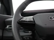 Audi Q6 e-tron S edition 83 kWh 252pk · SOH 98,1% · Panoramadak · 360 Camera · Inklap. Trekhaak · Luchtvering · Elek. Voorstoelen · Garantie t/m 19-06-2030 of 100.000km