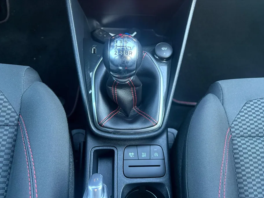 Ford Fiesta 1.0 EcoBoost ST-Line | Winterpack | Stoelverwarming | Navi