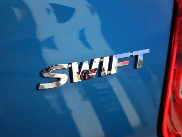 Suzuki Swift 1.2 Style Hybrid Automaat | Carplay | Keyless | AdaptiveCruise | AllSeasons