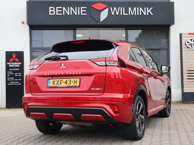 Mitsubishi Eclipse Cross 2.4 PHEV Executive AdaptiveCruise | Apple/AndroidAuto | AllSeasons