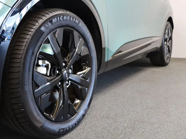Kia Sportage 1.6 T-GDi Plug-in Hybrid AWD Dark Edition