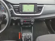 Kia Stonic 1.0 T-GDi DynamicPlusLine 120 PK | Navi | Hoge zit| Trekhaak | Apple CarPlay & Android Auto | Cruise Control | Camera | Two-tone metallic lak | NAP