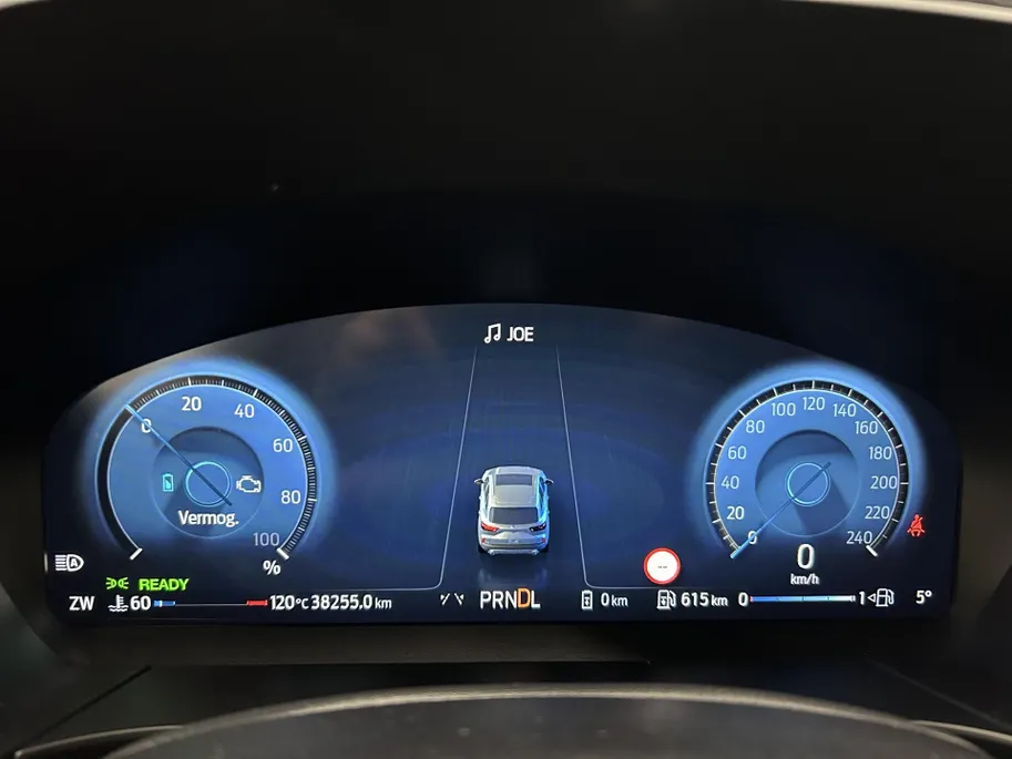 Ford Kuga 2.5 PHEV ST-Line X 243pk automaat | NL auto | Winterpack | Technology pack | Kantel / schuifdak | Trekhaak | 19inch lichtmetalen velgen