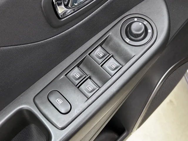 Renault Captur TCe 120PK Expression | Parkeersensoren | KEYLESS | CRUISE CONTROL |