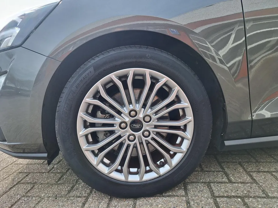 Ford Focus Wagon 1.0 EcoBoost Titanium Business