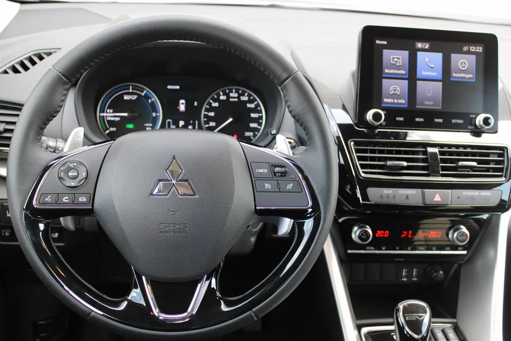 Mitsubishi Eclipse Cross 2.4 PHEV Intense | 18' LM | Clima | Keyless | Stoelverwarming | Cruise | Camera | Plug-in |
