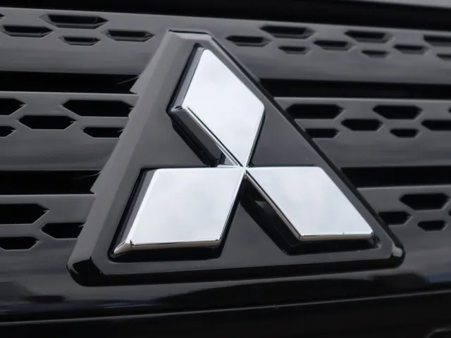 Mitsubishi Eclipse Cross 2.4 PHEV Executive AdaptiveCruise | Apple/AndroidAuto | AllSeaso