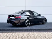 BMW 3 Serie Sedan 318i M-Sport