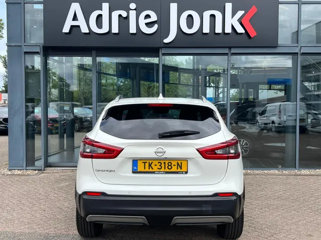 Nissan QASHQAI 1.2 N-Connecta | NAVIGATIE | PANORAMA DAK | 360 CAMERA | 18 INCH | CRUISE CONTROL | CLIMATE CONTROL |