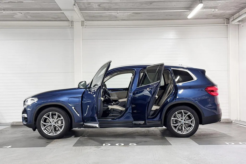 BMW X3 xDrive30e Business Edition Plus