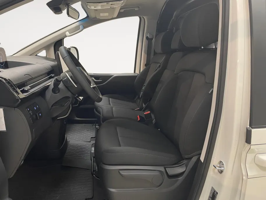 Hyundai Staria 1.6 T-GDI HEV | 3p. | Betimmerd! | Navi | Climate control | Carplay