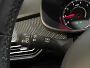 Dacia Sandero 90PK TCe Journey | Camera | Armsteun | Climate Control | Parkeersensoren | Apple CarPlay/Android Auto | Licht & Regen Sensor | Cruise Control | Lichtmetalen Velgen | Full LED |