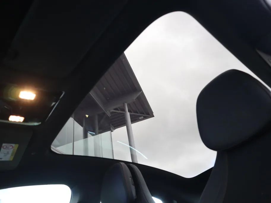 Mercedes-Benz CLA 200 Business Solution AMG