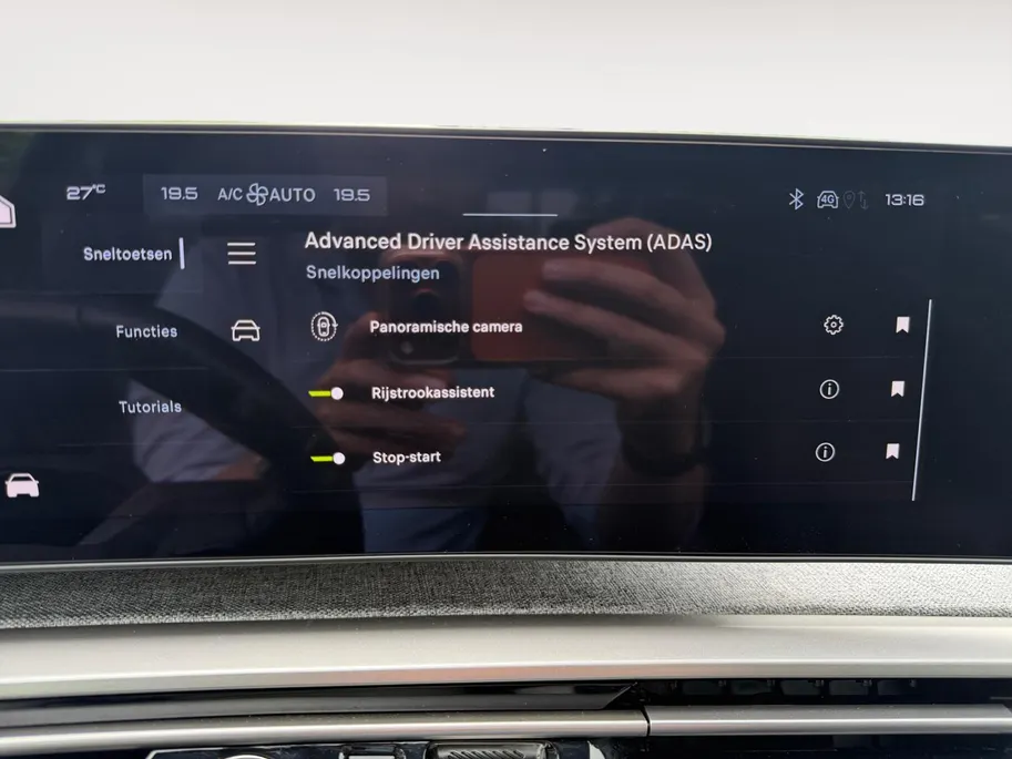 Peugeot 3008 1.2 Hybrid 136 Allure 360 Camera | ACC | Climate control | PDC |