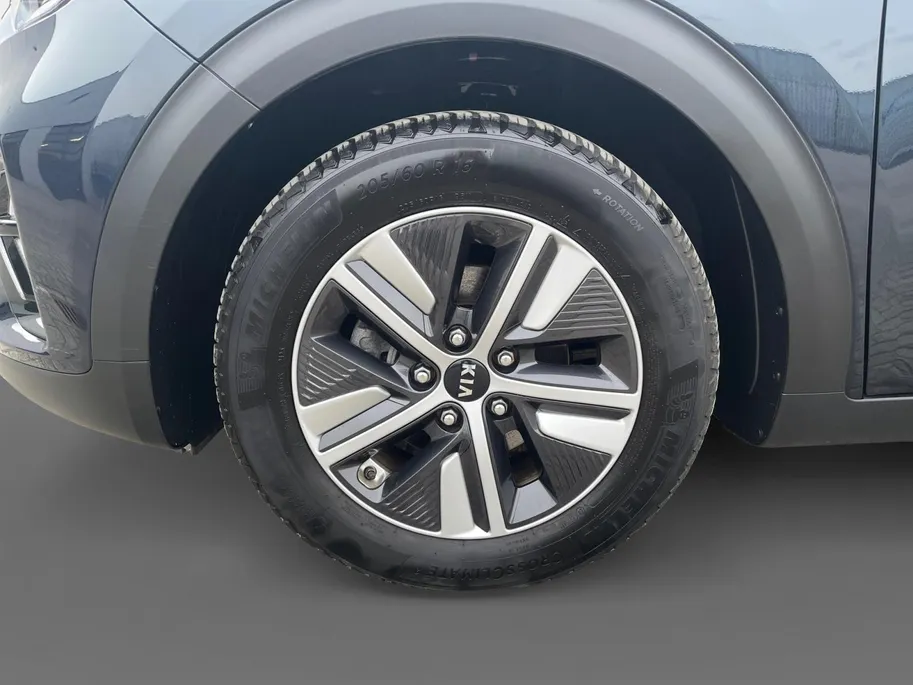 Kia Niro 1.6 GDi PHEV DynamicLine | Stoel- en stuurverwarming | Adaptieve Cruise Control | Parkeercamera | Dealeronderhouden | Climate Control
