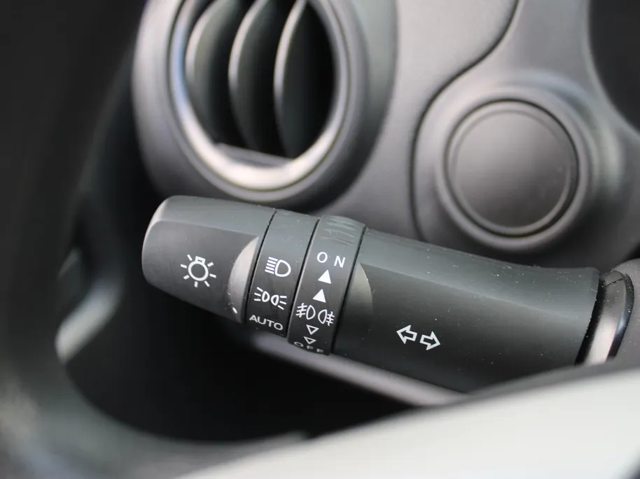 Mitsubishi Space Star 1.2 Connect+ | Airco | Apple Carplay | Android Auto | Licht-/regensensor | Weinig km |